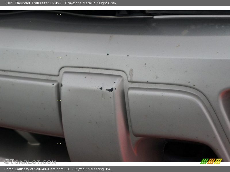 Graystone Metallic / Light Gray 2005 Chevrolet TrailBlazer LS 4x4