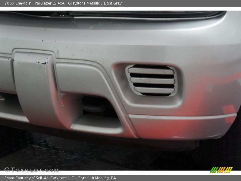 Graystone Metallic / Light Gray 2005 Chevrolet TrailBlazer LS 4x4