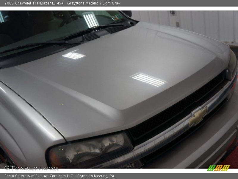 Graystone Metallic / Light Gray 2005 Chevrolet TrailBlazer LS 4x4