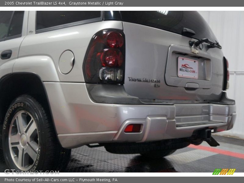 Graystone Metallic / Light Gray 2005 Chevrolet TrailBlazer LS 4x4