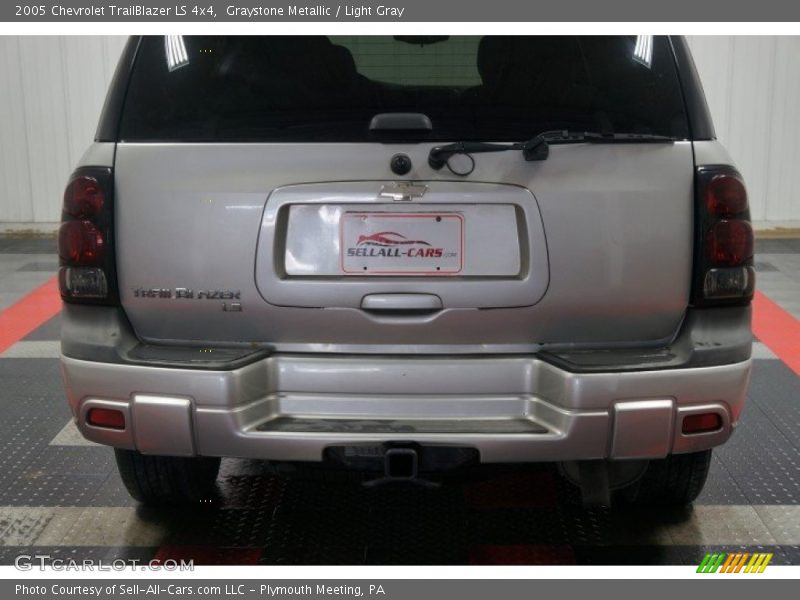 Graystone Metallic / Light Gray 2005 Chevrolet TrailBlazer LS 4x4