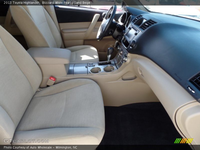 Blizzard White Pearl / Sand Beige 2013 Toyota Highlander
