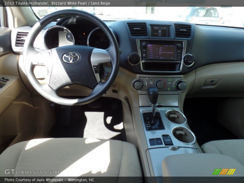 Blizzard White Pearl / Sand Beige 2013 Toyota Highlander