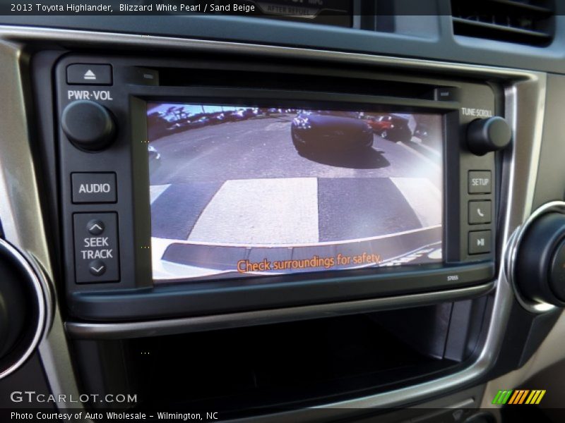 Blizzard White Pearl / Sand Beige 2013 Toyota Highlander