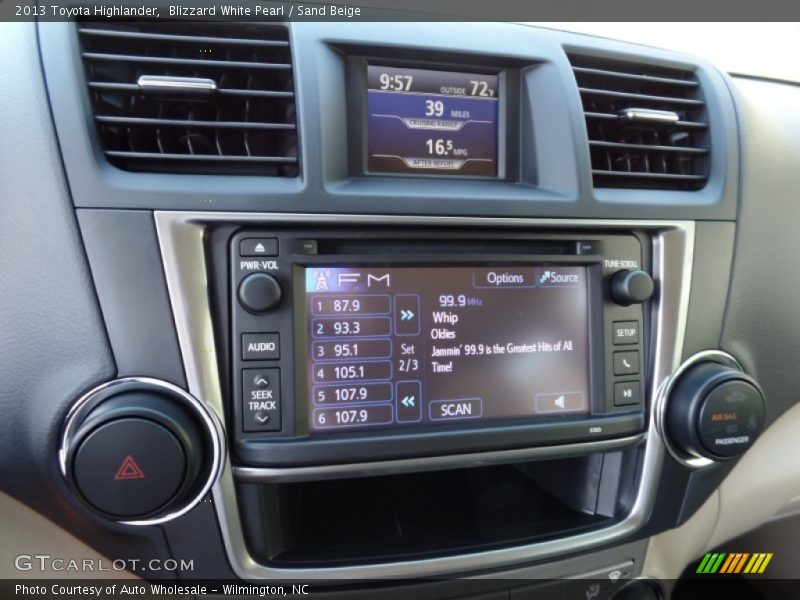 Blizzard White Pearl / Sand Beige 2013 Toyota Highlander