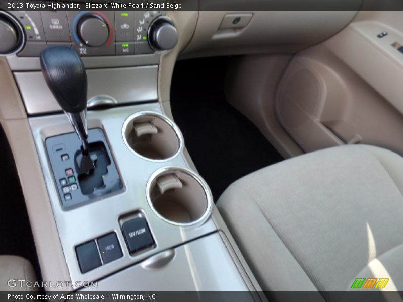 Blizzard White Pearl / Sand Beige 2013 Toyota Highlander