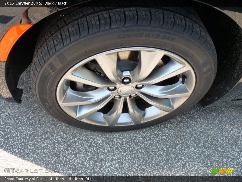 Black / Black 2015 Chrysler 200 S