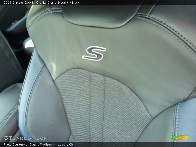 Granite Crystal Metallic / Black 2015 Chrysler 200 S