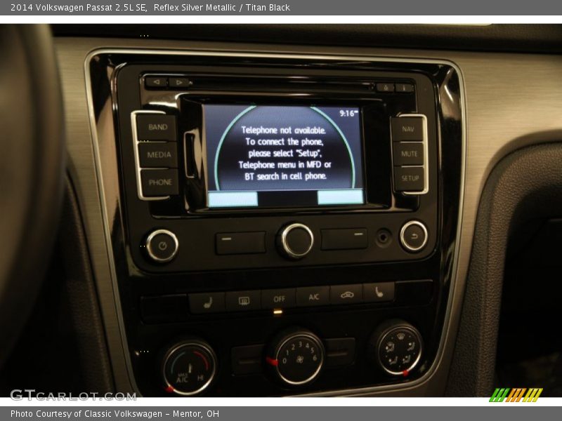 Reflex Silver Metallic / Titan Black 2014 Volkswagen Passat 2.5L SE