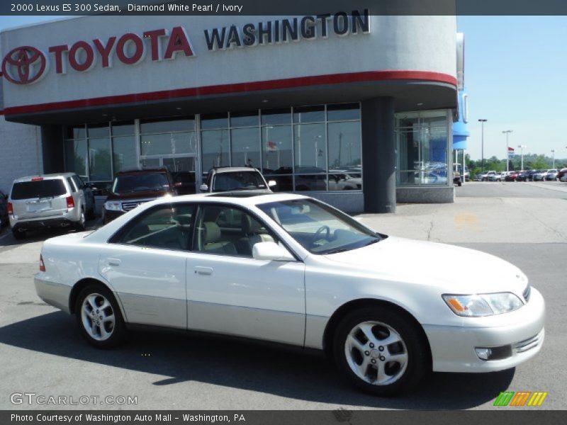 Diamond White Pearl / Ivory 2000 Lexus ES 300 Sedan
