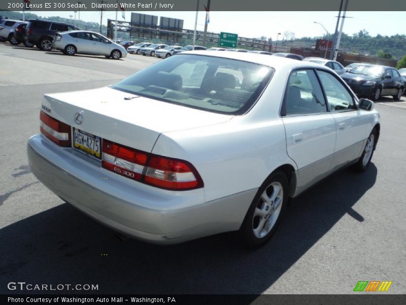 Diamond White Pearl / Ivory 2000 Lexus ES 300 Sedan