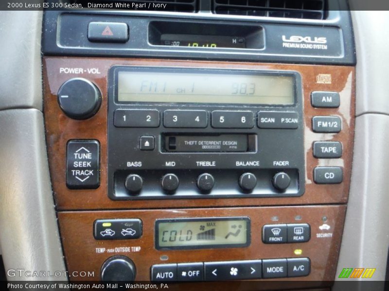 Diamond White Pearl / Ivory 2000 Lexus ES 300 Sedan