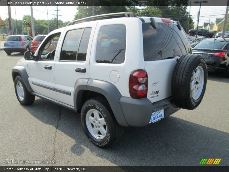 Stone White / Khaki 2005 Jeep Liberty Sport 4x4