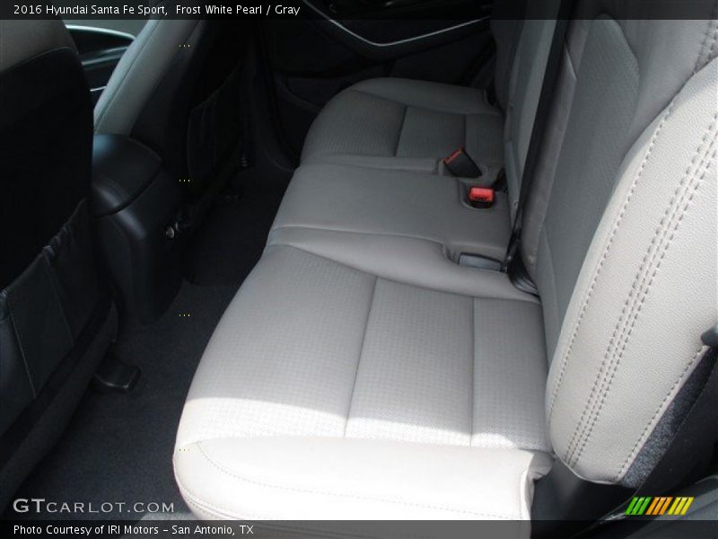 Frost White Pearl / Gray 2016 Hyundai Santa Fe Sport