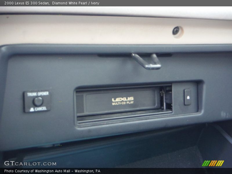 Diamond White Pearl / Ivory 2000 Lexus ES 300 Sedan