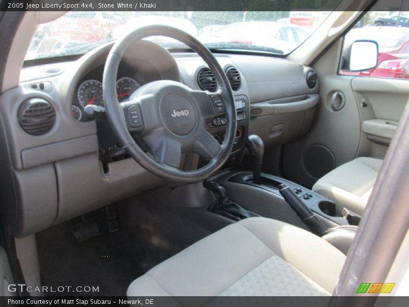 Stone White / Khaki 2005 Jeep Liberty Sport 4x4