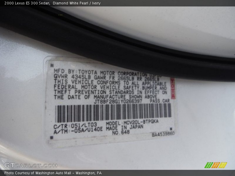 Diamond White Pearl / Ivory 2000 Lexus ES 300 Sedan