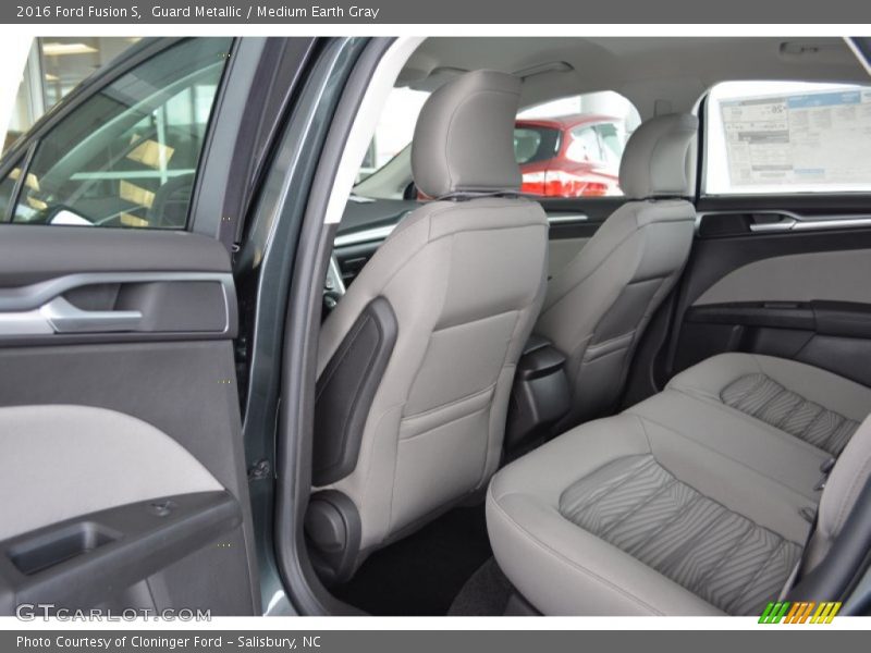 Rear Seat of 2016 Fusion S