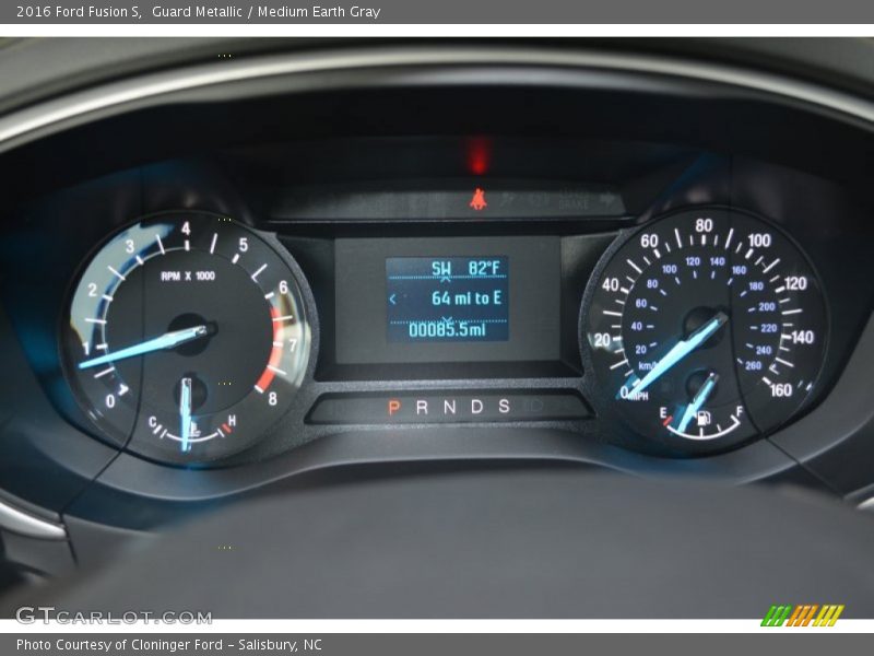Guard Metallic / Medium Earth Gray 2016 Ford Fusion S
