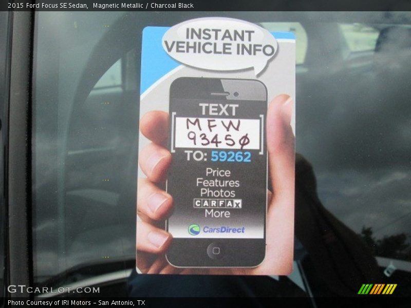 Magnetic Metallic / Charcoal Black 2015 Ford Focus SE Sedan