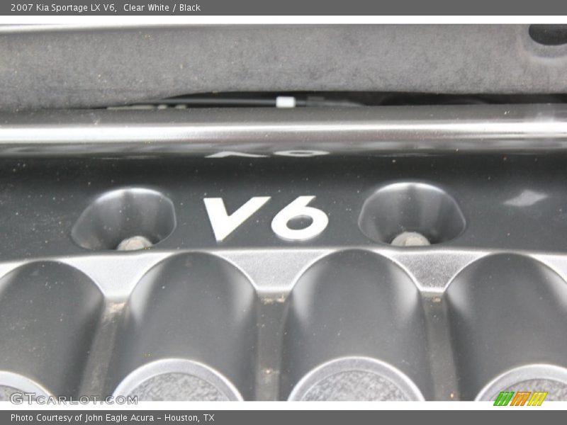 Clear White / Black 2007 Kia Sportage LX V6