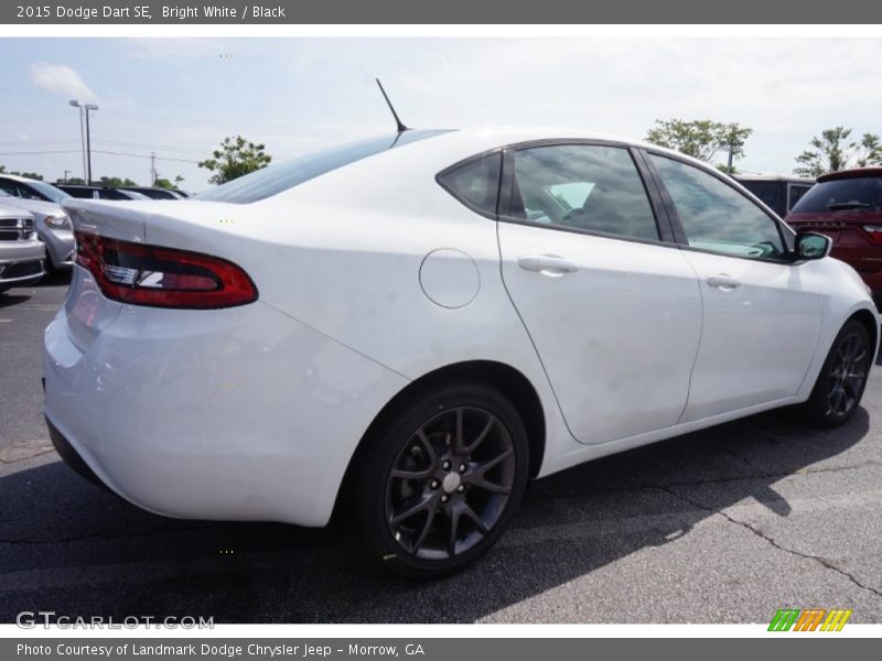 Bright White / Black 2015 Dodge Dart SE