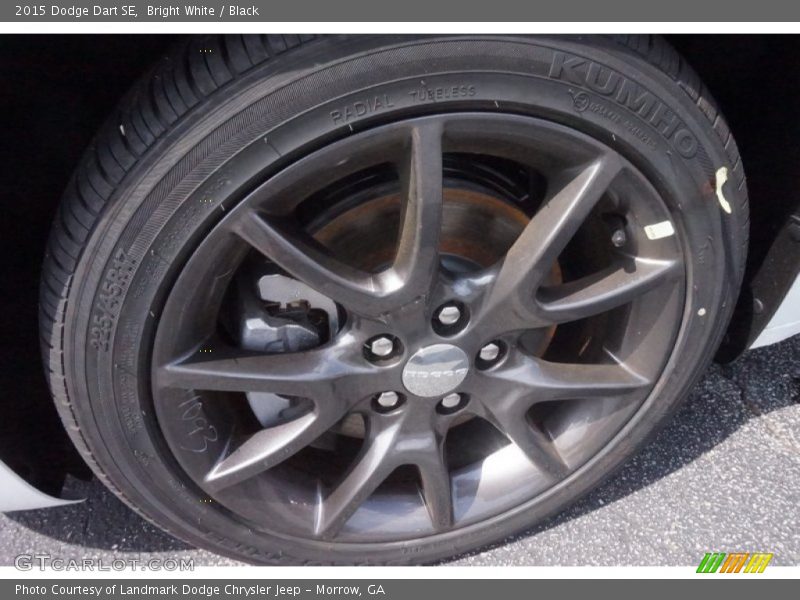 Bright White / Black 2015 Dodge Dart SE