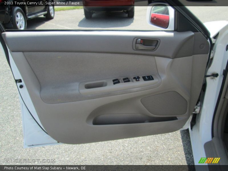 Super White / Taupe 2003 Toyota Camry LE