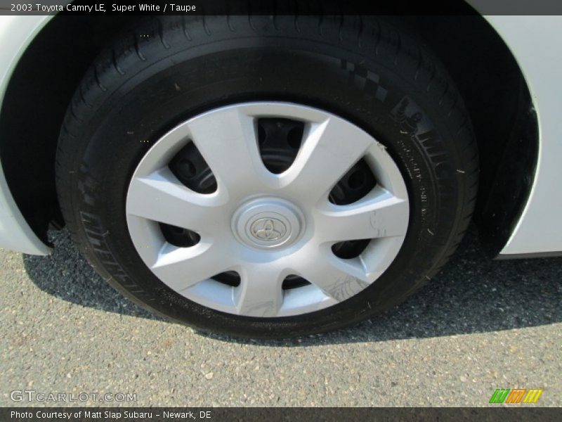 Super White / Taupe 2003 Toyota Camry LE
