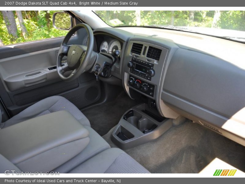 Bright White / Medium Slate Gray 2007 Dodge Dakota SLT Quad Cab 4x4