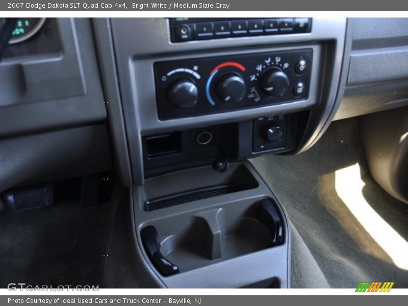 Bright White / Medium Slate Gray 2007 Dodge Dakota SLT Quad Cab 4x4