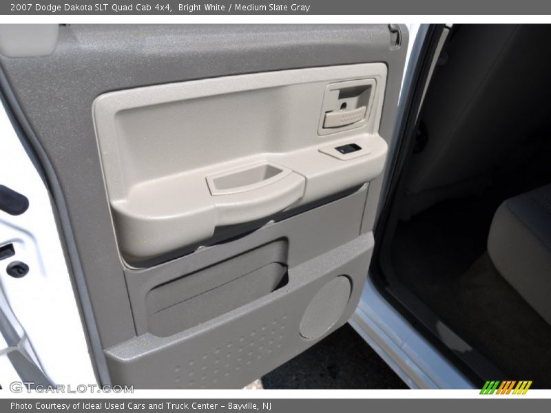Bright White / Medium Slate Gray 2007 Dodge Dakota SLT Quad Cab 4x4