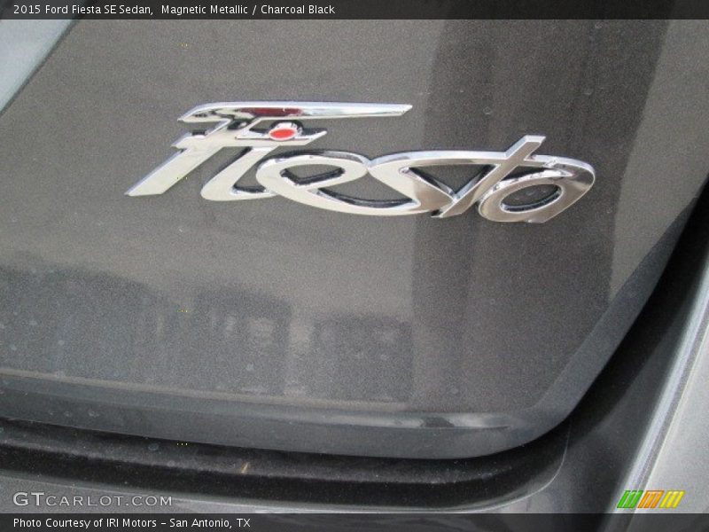 Magnetic Metallic / Charcoal Black 2015 Ford Fiesta SE Sedan