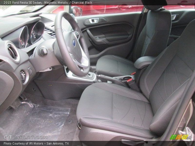 Magnetic Metallic / Charcoal Black 2015 Ford Fiesta SE Sedan