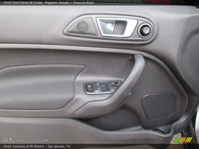 Magnetic Metallic / Charcoal Black 2015 Ford Fiesta SE Sedan