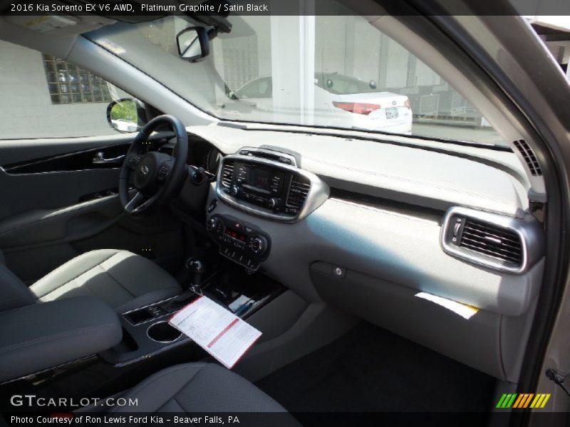 Platinum Graphite / Satin Black 2016 Kia Sorento EX V6 AWD