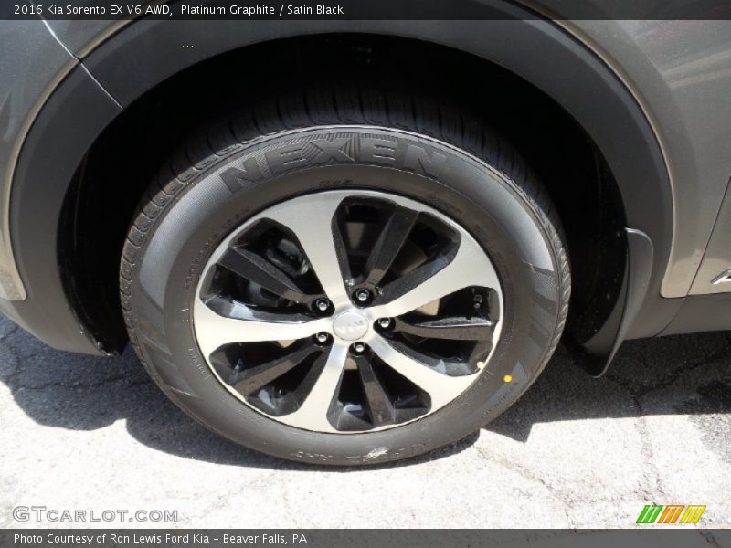 Platinum Graphite / Satin Black 2016 Kia Sorento EX V6 AWD