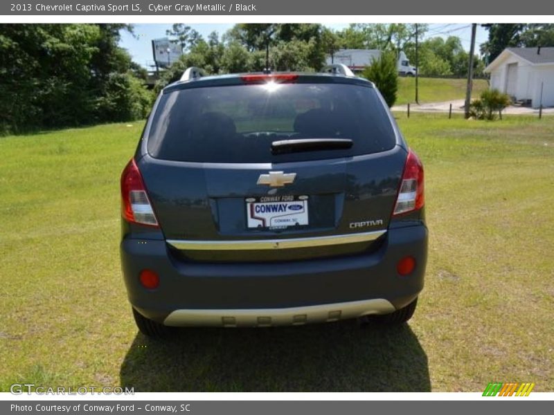 Cyber Gray Metallic / Black 2013 Chevrolet Captiva Sport LS