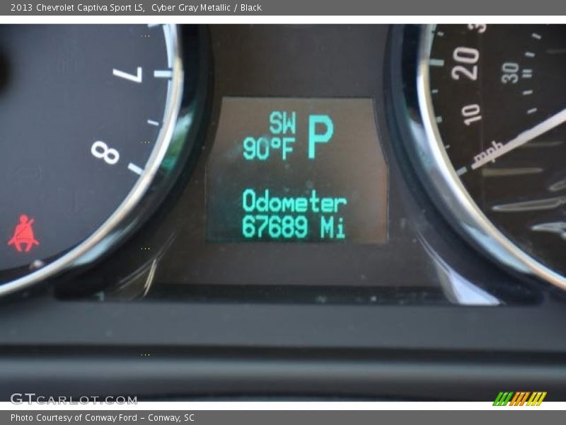 Cyber Gray Metallic / Black 2013 Chevrolet Captiva Sport LS