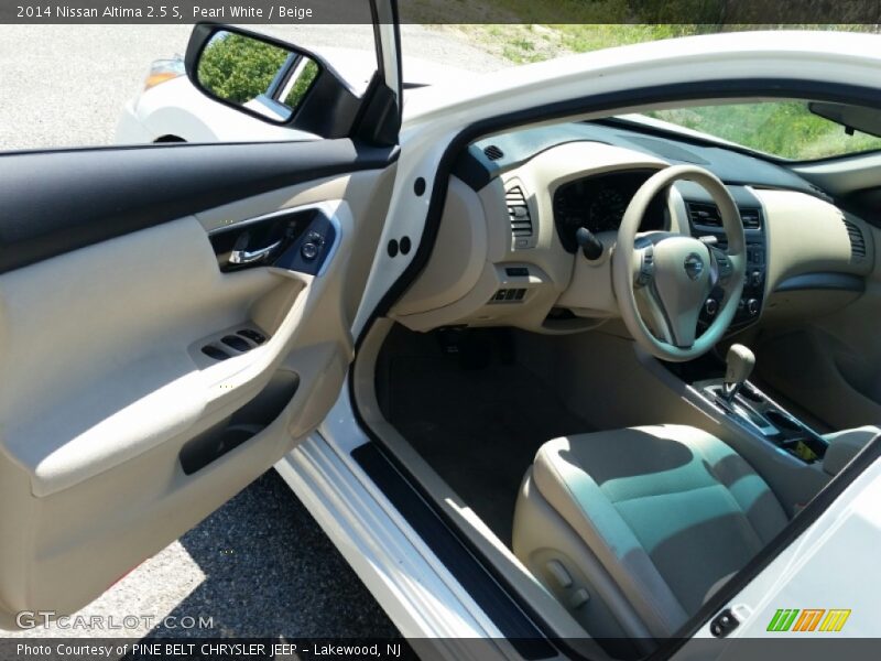 Pearl White / Beige 2014 Nissan Altima 2.5 S