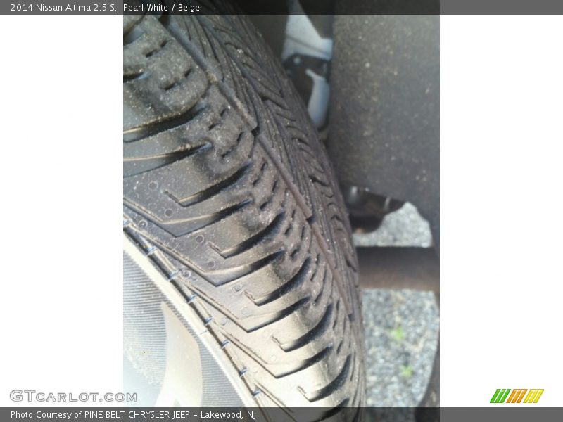 Pearl White / Beige 2014 Nissan Altima 2.5 S