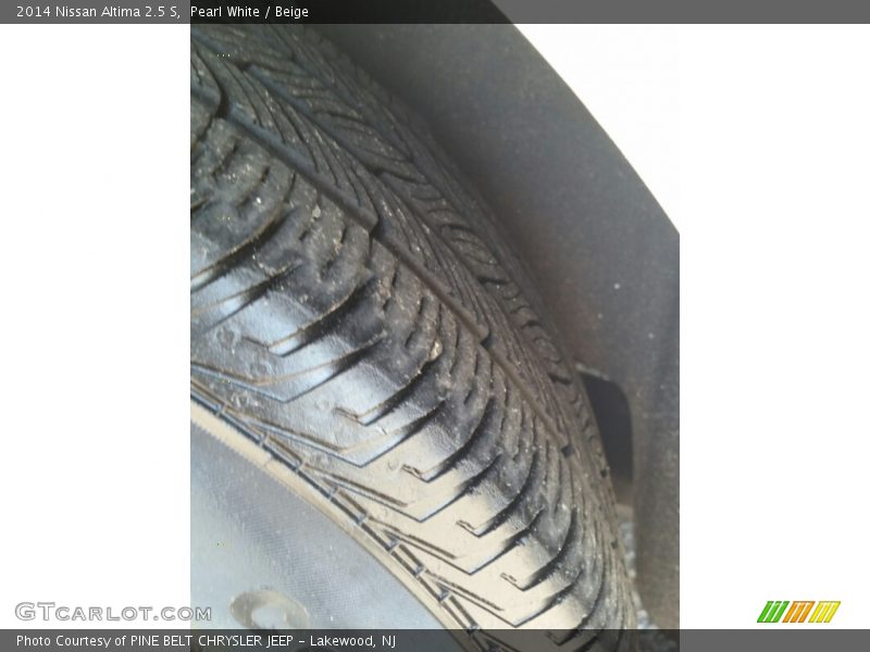 Pearl White / Beige 2014 Nissan Altima 2.5 S