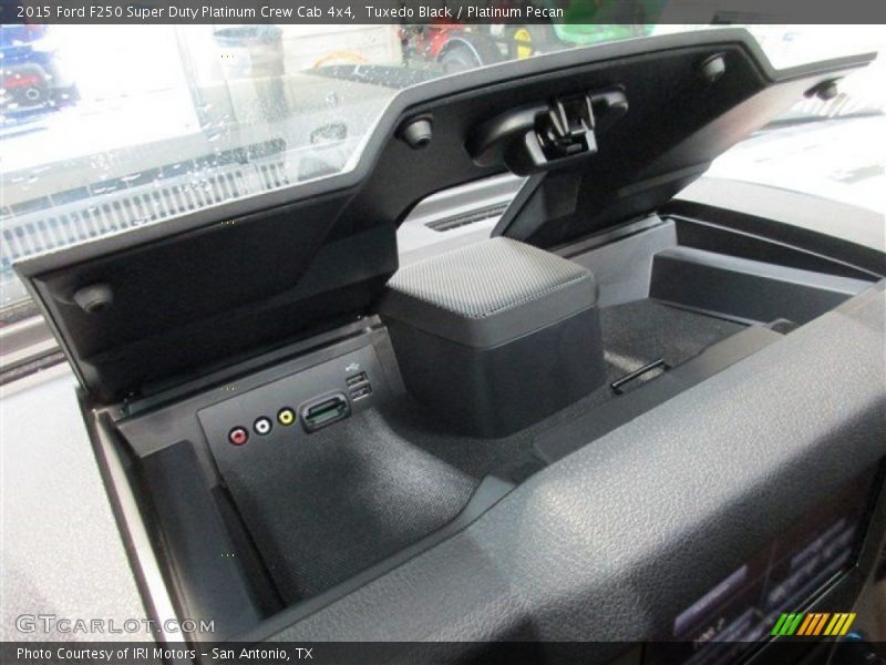 Tuxedo Black / Platinum Pecan 2015 Ford F250 Super Duty Platinum Crew Cab 4x4