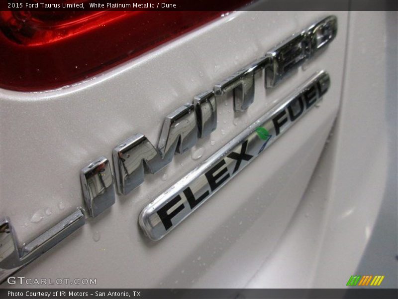 White Platinum Metallic / Dune 2015 Ford Taurus Limited