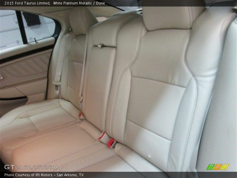 White Platinum Metallic / Dune 2015 Ford Taurus Limited