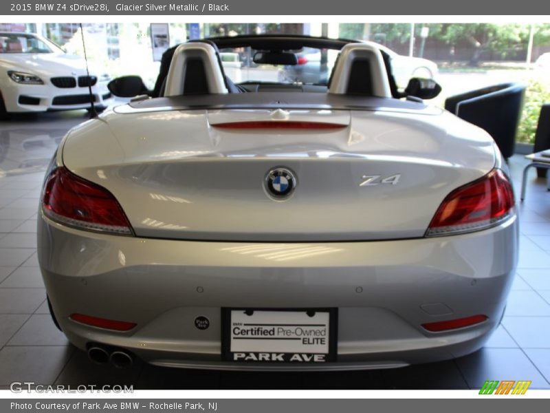 Glacier Silver Metallic / Black 2015 BMW Z4 sDrive28i