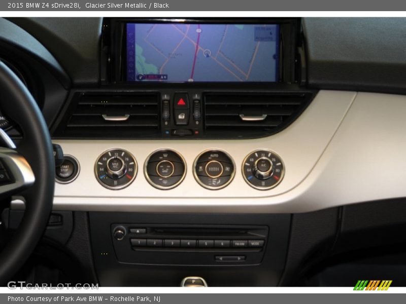 Glacier Silver Metallic / Black 2015 BMW Z4 sDrive28i