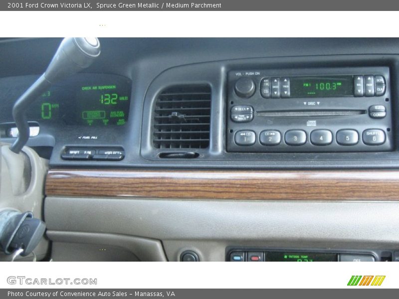 Spruce Green Metallic / Medium Parchment 2001 Ford Crown Victoria LX