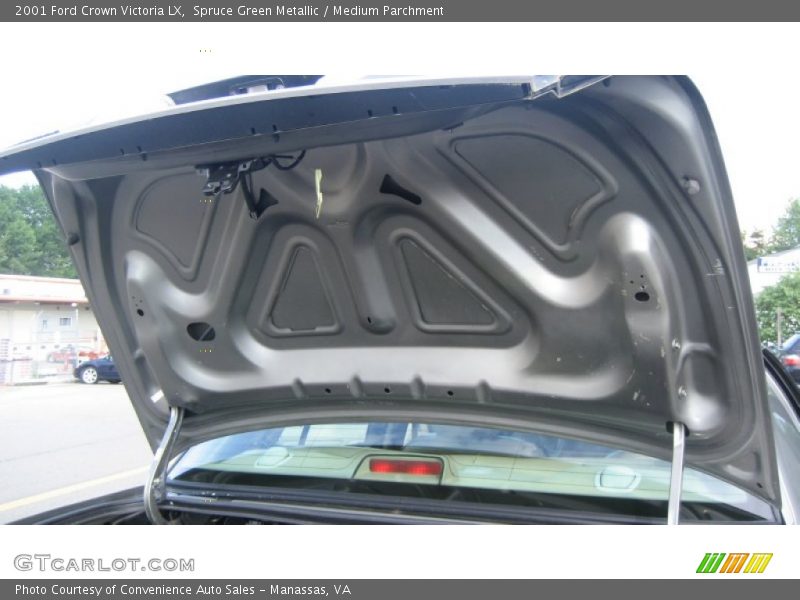 Spruce Green Metallic / Medium Parchment 2001 Ford Crown Victoria LX