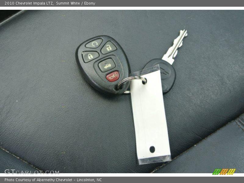 Summit White / Ebony 2010 Chevrolet Impala LTZ